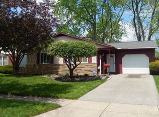 1362 Cardwell Sq N, Columbus, OH 43229