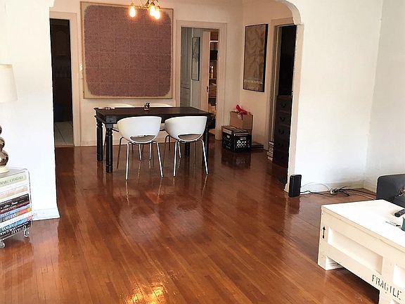 2nd image of 755 N Hayworth Ave