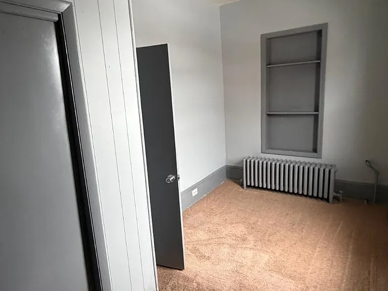 Unit Photo