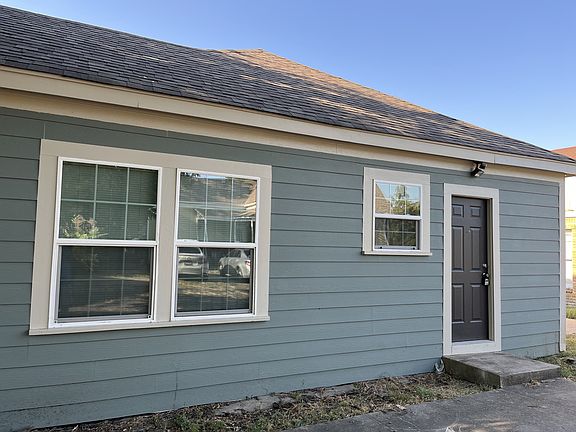 5th image of 1512 Live Oak St