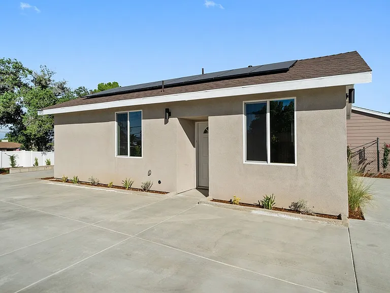 Malachite Ave. - 1318 — Photo 1