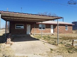 165 4th St, Eliasville, TX 76481