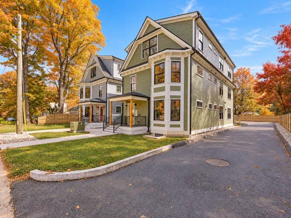 14 Garfield St #B3, Florence, MA 01062