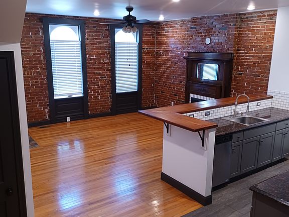 5th image of 4214 Chouteau Ave Unit 1F