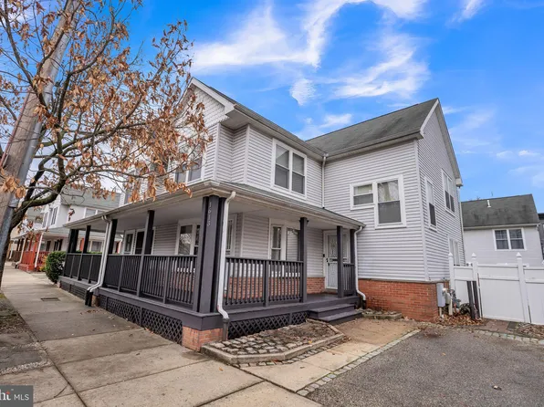 1613 N Franklin St, Philadelphia, PA 19122