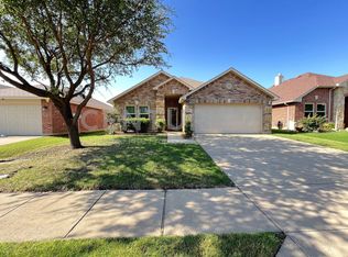 1236 Amazon Dr, Justin, TX 76247
