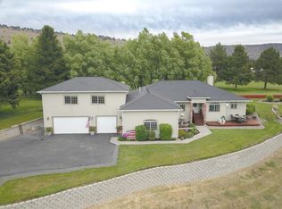 8842 Arant Rd, Klamath Falls, OR 97603