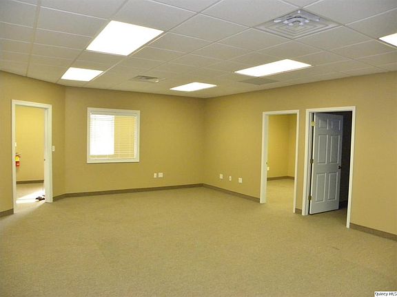 3rd image of 3835 E Lake Ctr