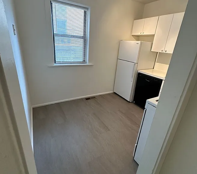 4415 Pershing Ave — Photo 8
