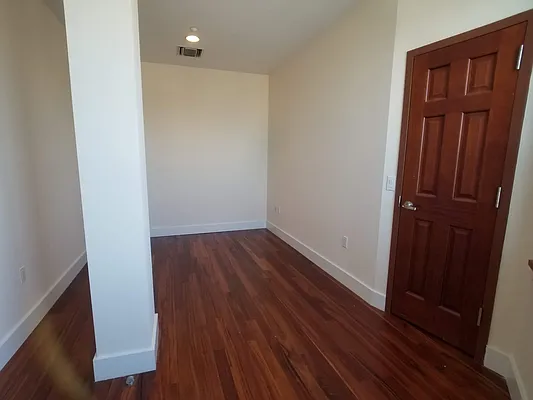 Rented by Compass | media 11