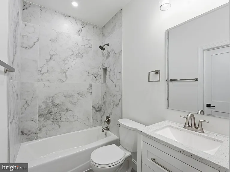 2404 N Capitol St NW #B — Photo 20