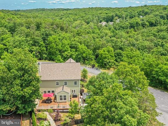 2nd image of 206 Woods Dr