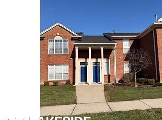 51560 Stern Ln #158B, New Baltimore, MI
