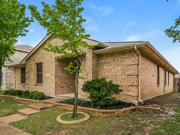 3rd image of 1933 Indian Lilac Dr