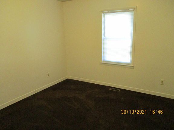 3rd image of 3007 Kentwood St #A