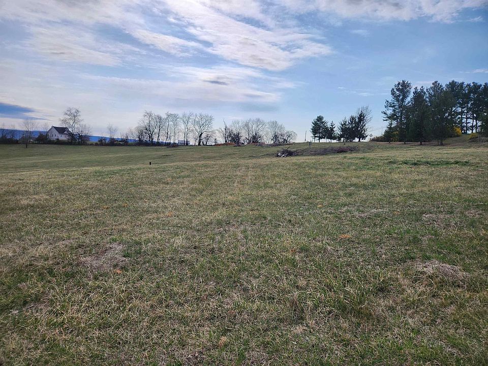 1st image of 2134 Skippie Ln