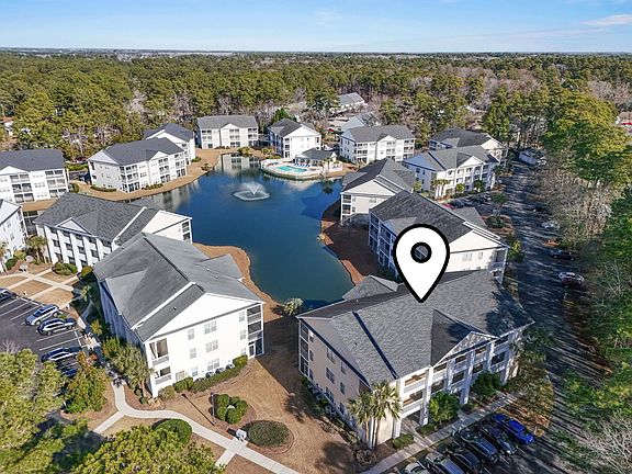 3rd image of 647 Woodmoor Dr. #201
