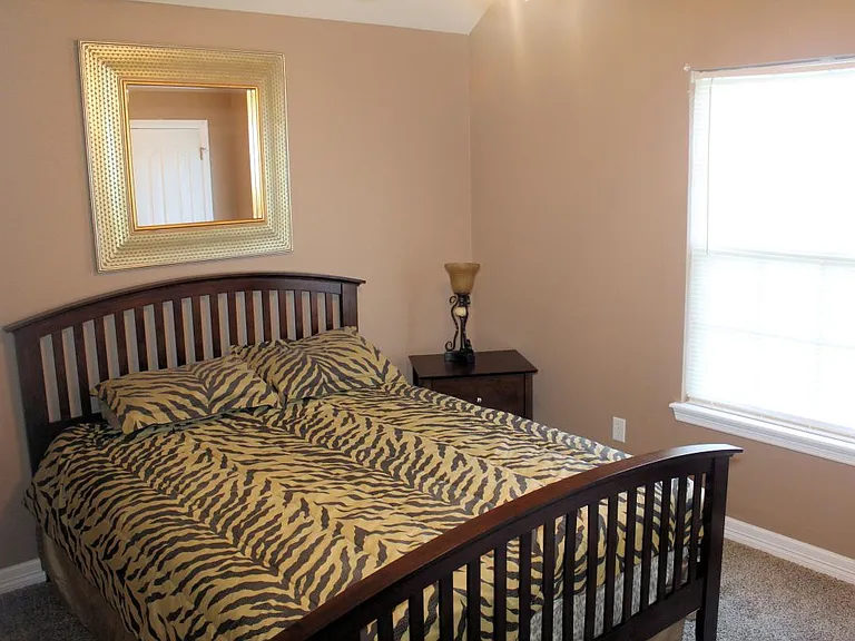 4702 SW Golden Eagle Ave — Photo 17