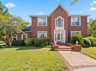 408 Emerald Ct, Mary Esther, FL 32569