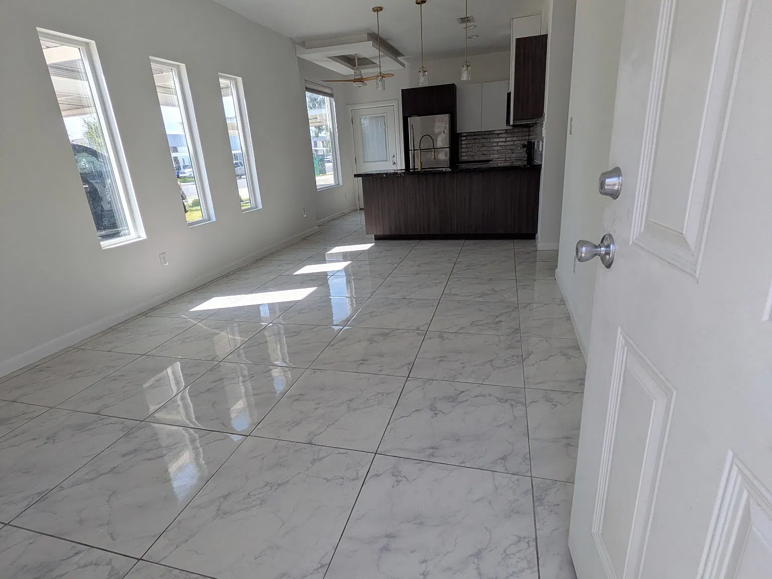 2 bed, $1,300 — Photo 1