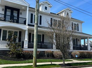 2 S Hanover Ave, Margate, NJ 08402