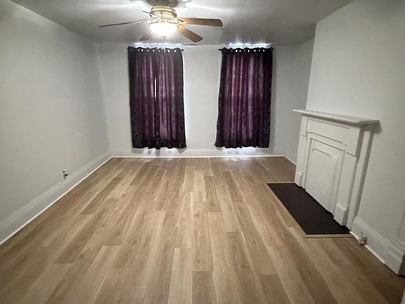 4th image of 305 S Huron St