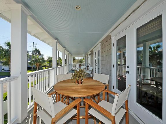 Upper Deck Outdoor Living