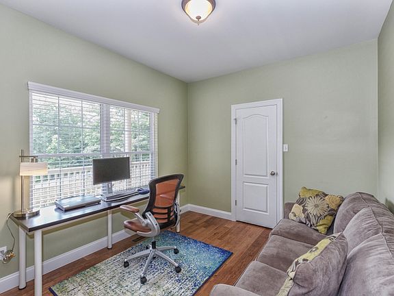 5th image of 108 Mystic Valley Dr