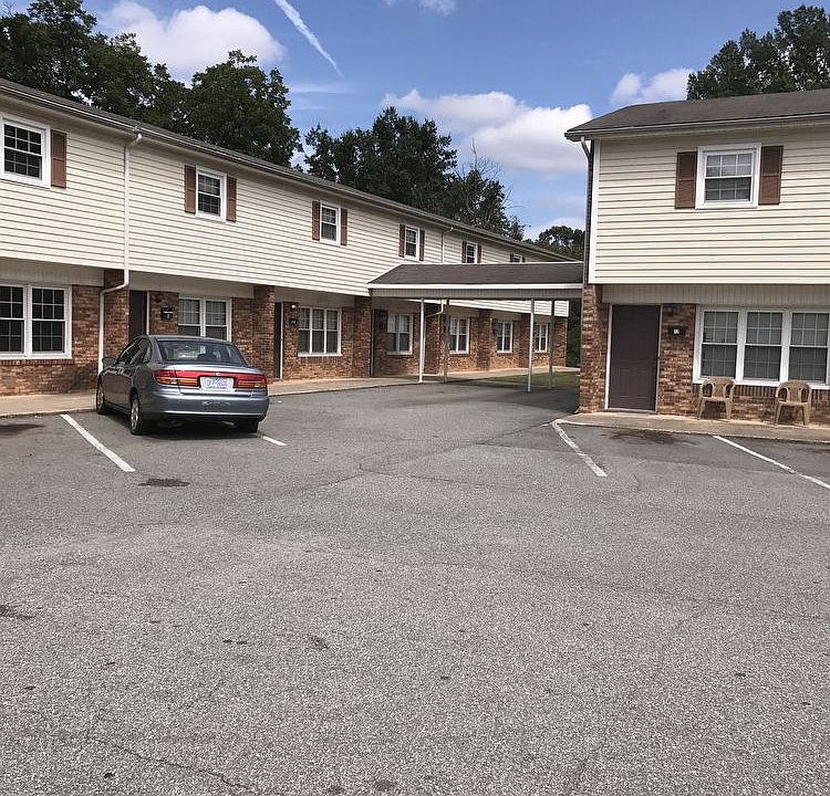 2nd image of 402 N Myrtle School Rd APT 5