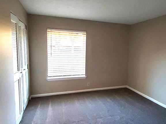 5th image of 111 Saint Francis Ct APT 70