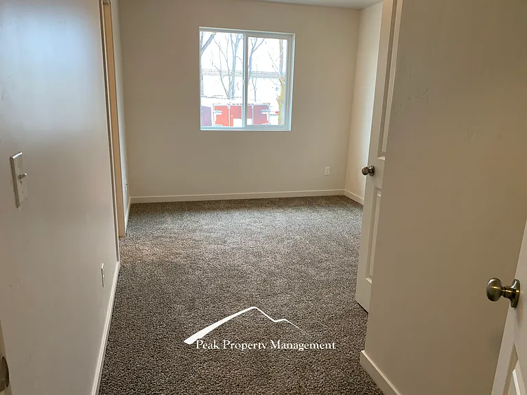 428 W Orchard Ave #1 — Photo 8