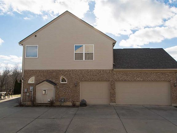 5th image of 786 Windmill Dr