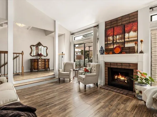 7307 Alicante Rd APT C, Carlsbad, CA 92009