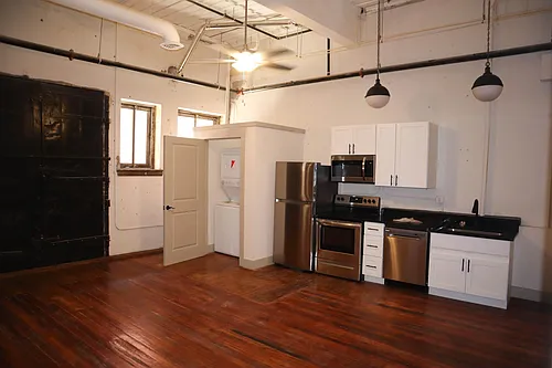 536 3rd St Photo 1