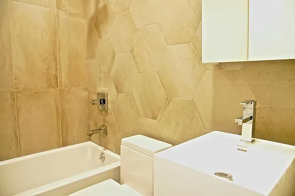 Rented by Loom Group | media 47