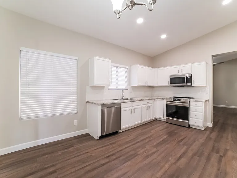 947 S Tucana Ln — Photo 6