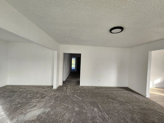2nd image of 39393 Crawfordsville Dr