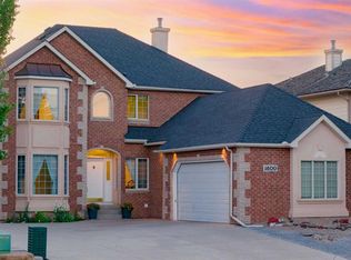 1600 E Evergreen Hl SW, Calgary, AB T2Y3A9