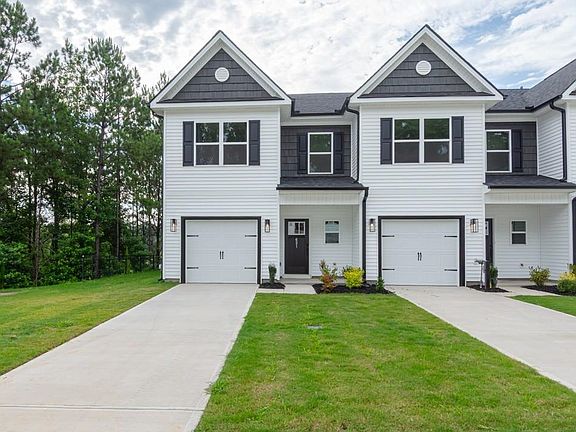 2nd image of 621 Farcroft Trl