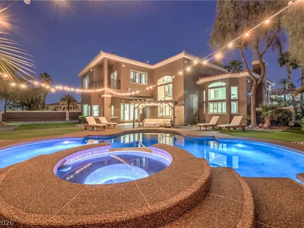 7520 Captains Harbor Dr, Las Vegas, NV 89117