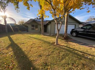 1024 Michelle Ct, Hanford, CA 93230