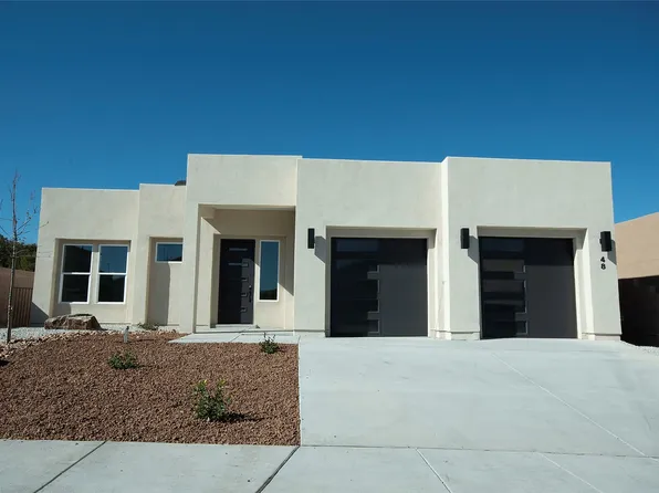 48 Confianza St, Los Alamos, NM 87544