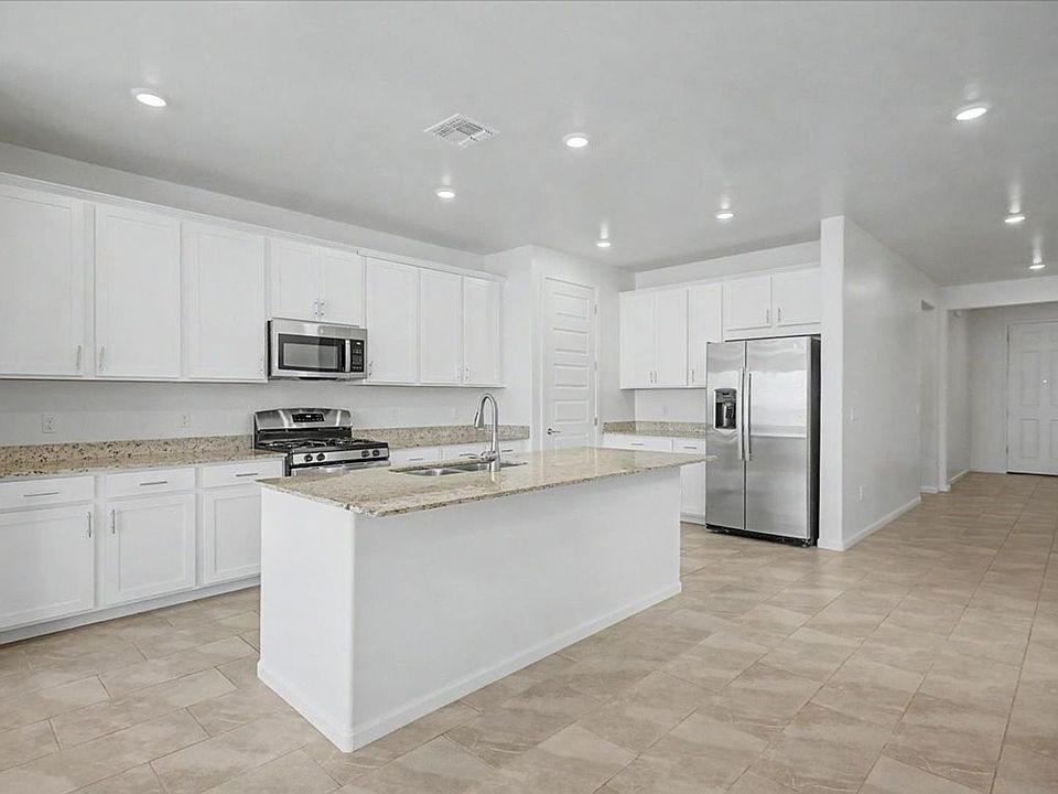 1st image of 17606 S Ridgerunner Dr