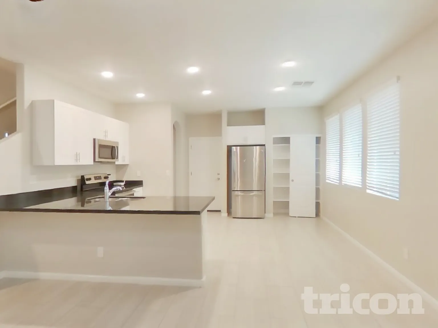 12575 W Hummingbird Terrace Peoria AZ — Photo 3