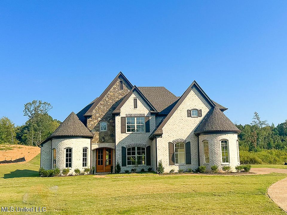 1st image of 224 Poplar Ln