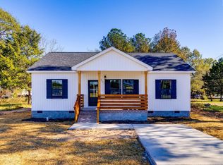 203 Ault Rd, Hopkins, SC 29061