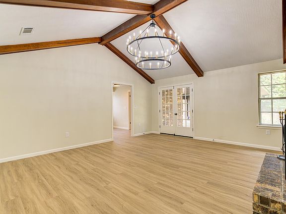 5th image of 12 Delond Pl
