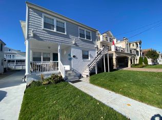 112 N Washington Ave, Margate City, NJ 08402