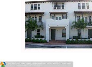 4th image of 2630 SW 119th Ter Unit 1405