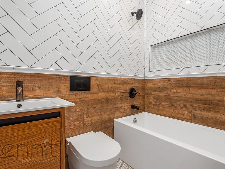 1622 Summerfield St #2L — Photo 9